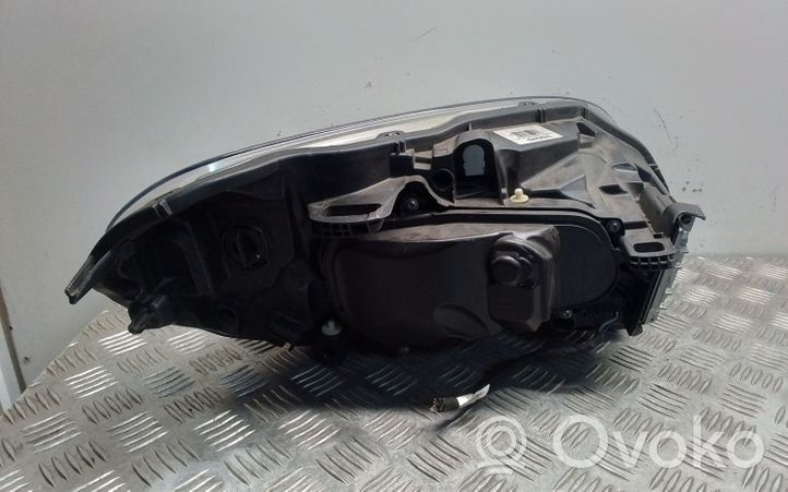 Volvo XC60 Lampa przednia 31395896