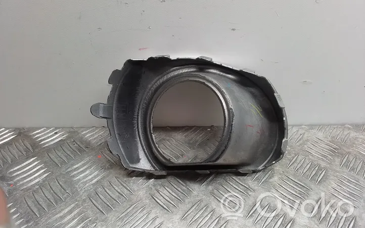 Subaru Outback Mascherina/griglia fendinebbia anteriore 