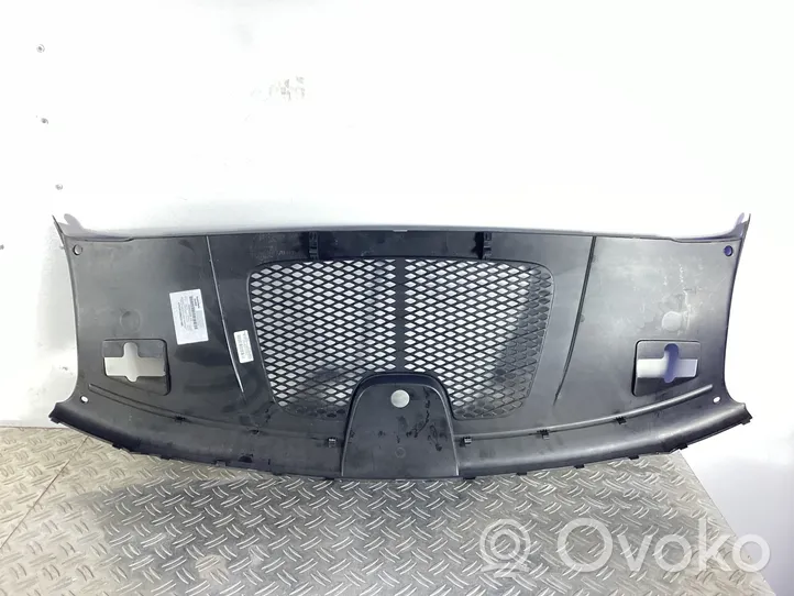 Porsche Macan Rivestimento della modanatura della chiusura del vano motore/cofano 95B805806K