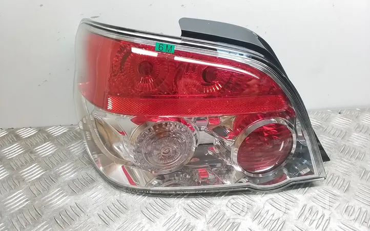 Subaru Impreza II Lampa tylna 22020915