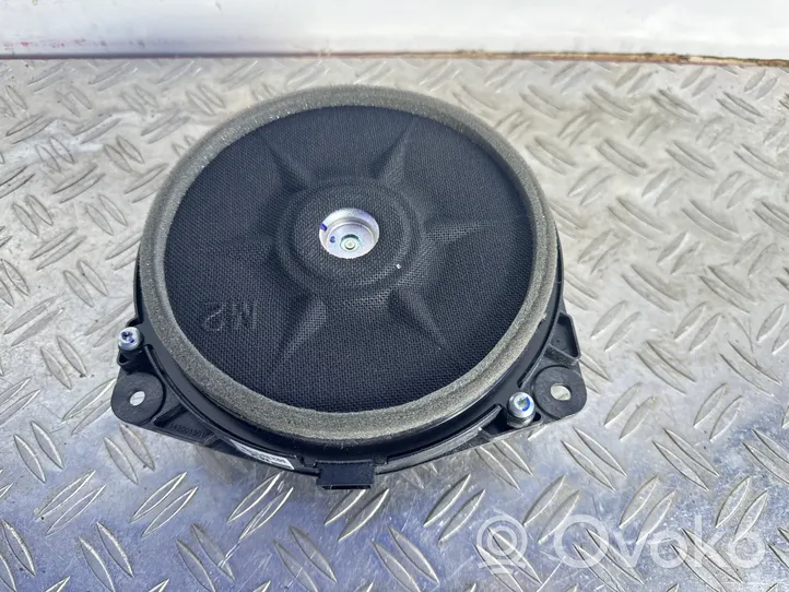 Lexus RC Takaoven kaiutin 861600WW30