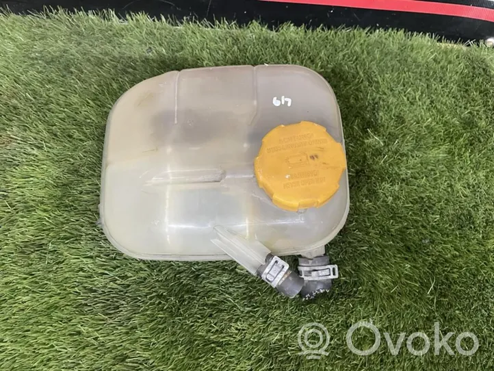 Opel Zafira B Vase d'expansion de carburant 13127129