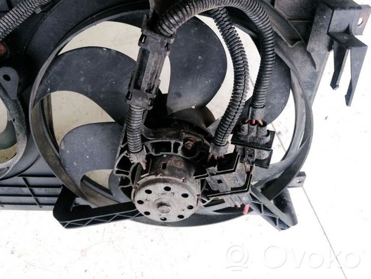 Audi A3 S3 8L Aro de refuerzo del ventilador del radiador 881061860