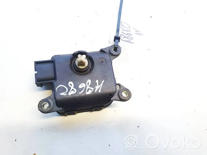 Opel Astra G Motor/activador trampilla de calefacción 0132801132