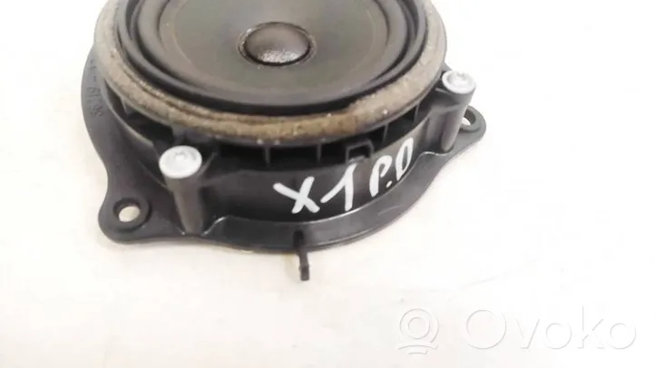 BMW X1 F48 F49 Altoparlante portiera anteriore 928189603