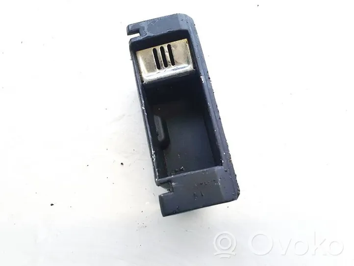 Audi A6 S6 C6 4F Peleninė panelėje 4B0857405A