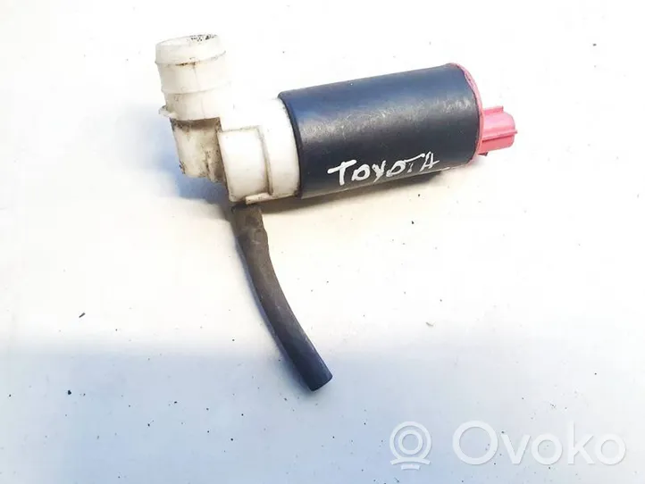 Toyota Avensis T250 Pompa spryskiwacza szyby przedniej / czołowej 