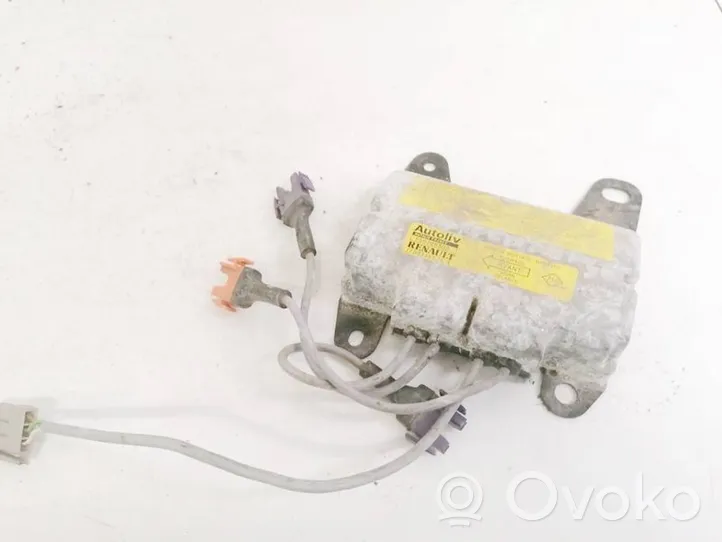 Renault Laguna I Module de contrôle airbag 7700845625c