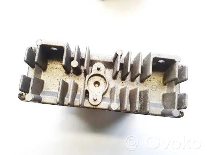 Volkswagen PASSAT B3 Sterownik / Moduł ECU 0280000711