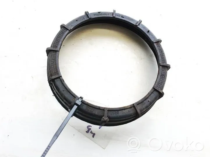 Peugeot 607 Bague de verrouillage pour réservoir de carburant 9621364680