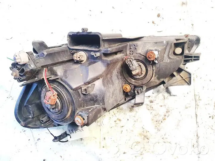 Toyota Avensis Verso Lampa przednia 4513356