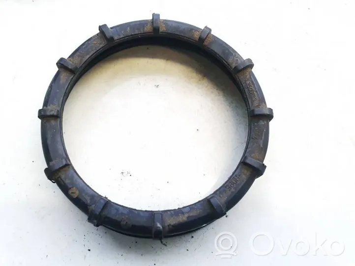 Mercedes-Benz C W203 Bague de verrouillage pour réservoir de carburant 1250759