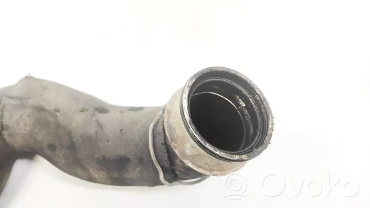 Mercedes-Benz A W169 Tube d'admission de tuyau de refroidisseur intermédiaire A1695280482