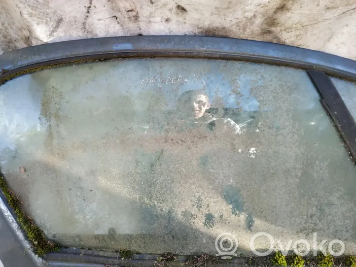 Opel Tigra A Vitre de fenêtre porte avant (4 portes) 