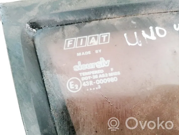 Fiat Uno Takakulmaikkunan ikkunalasi 