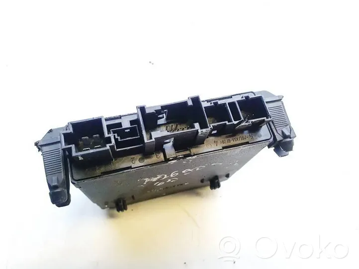 Mercedes-Benz C W203 Door control unit/module 2038202285