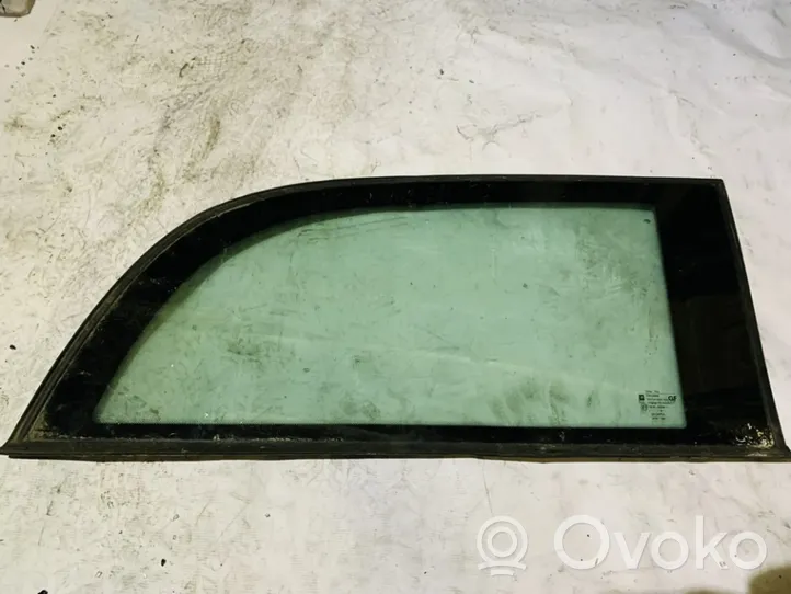 Opel Omega B1 Rear side window/glass 