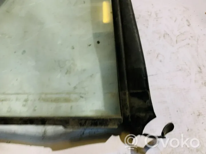 Opel Omega B1 Rear vent window glass 