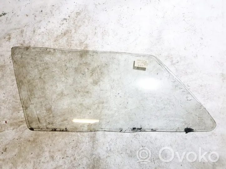 Volkswagen PASSAT B2 Rear side window/glass 