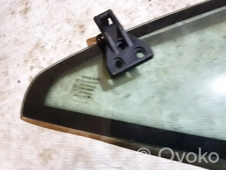 Volvo C70 Rear side window/glass 