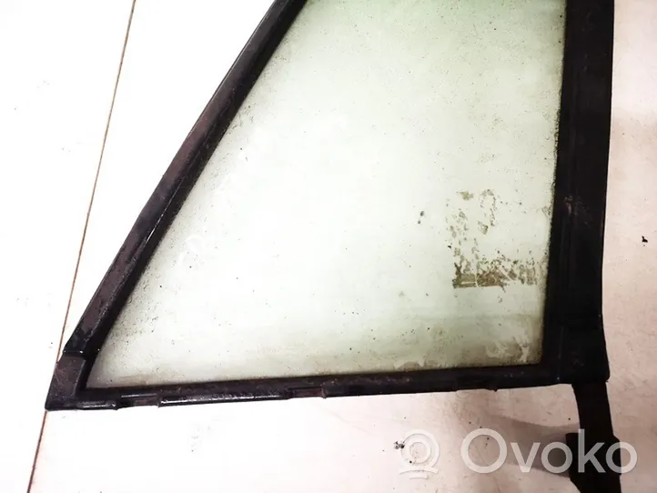 Opel Frontera A Rear vent window glass 