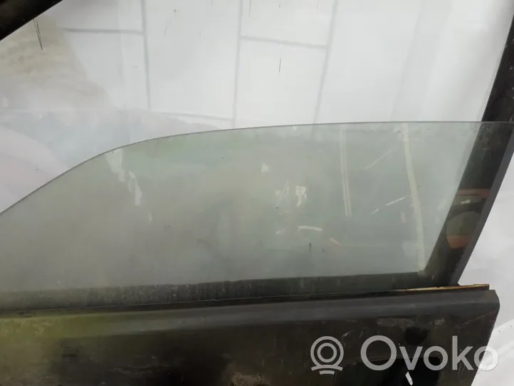 Opel Omega A Etuoven ikkunalasi, neliovinen malli 