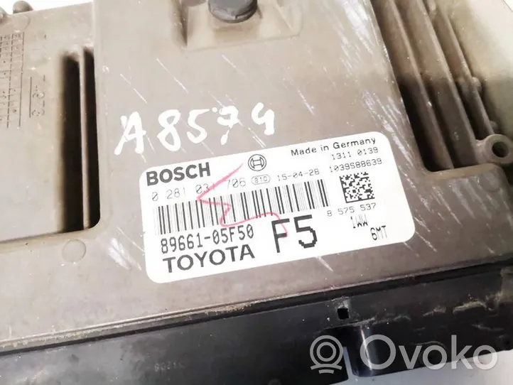 Toyota Avensis T270 Calculateur moteur ECU 8966105f50