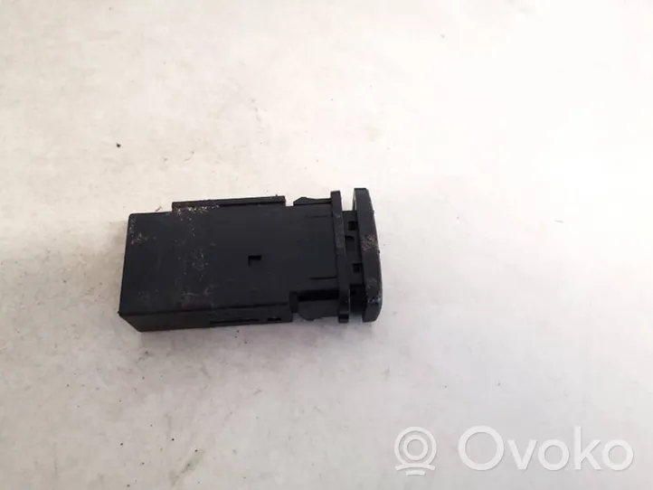 Toyota Land Cruiser (J100) Fog light switch 15a333