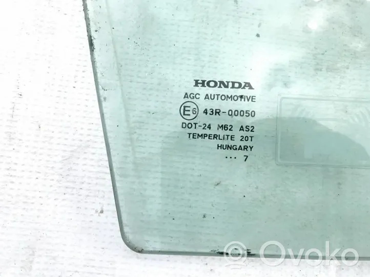 Honda CR-V priekšējo durvju stikls (četrdurvju mašīnai) 