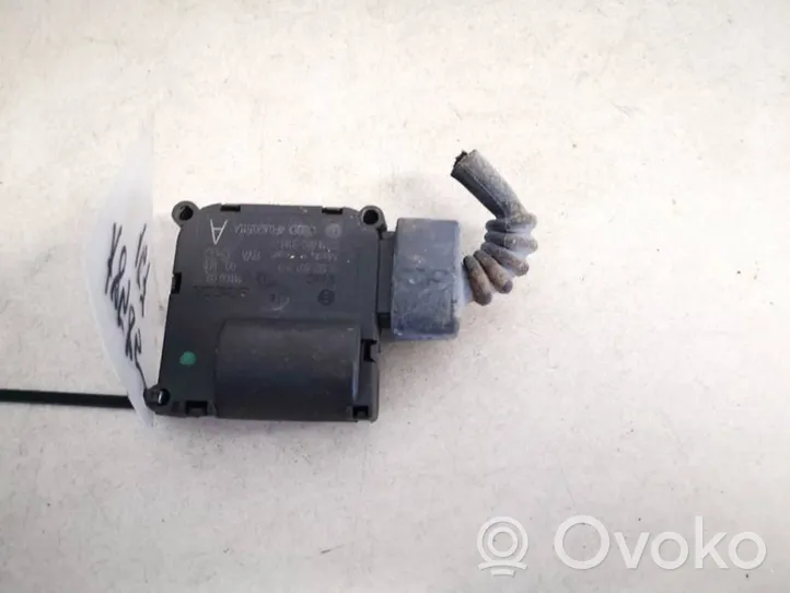 Audi A6 S6 C6 4F Motor/activador trampilla de calefacción 0132801359