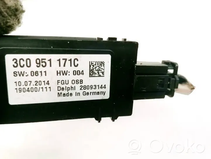 Volkswagen PASSAT B7 Boîtier module alarme 3C0951171C