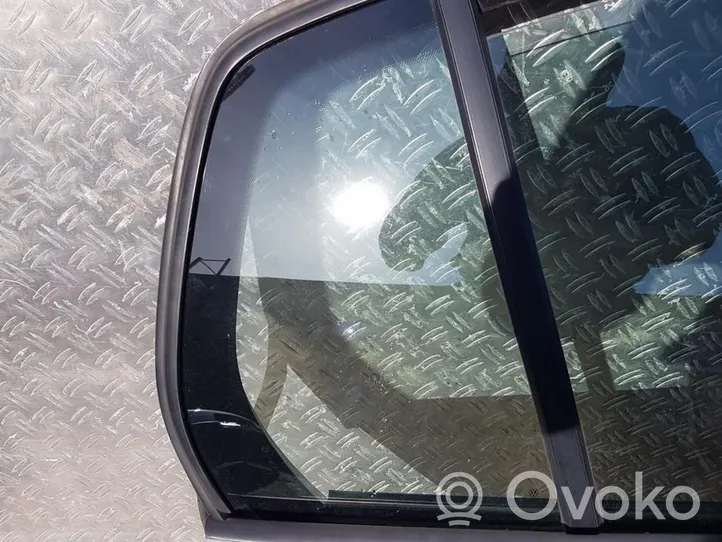 Volkswagen Golf V Takakulmaikkunan ikkunalasi 