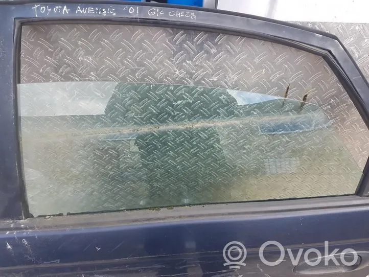 Toyota Avensis T220 Rear door window glass 