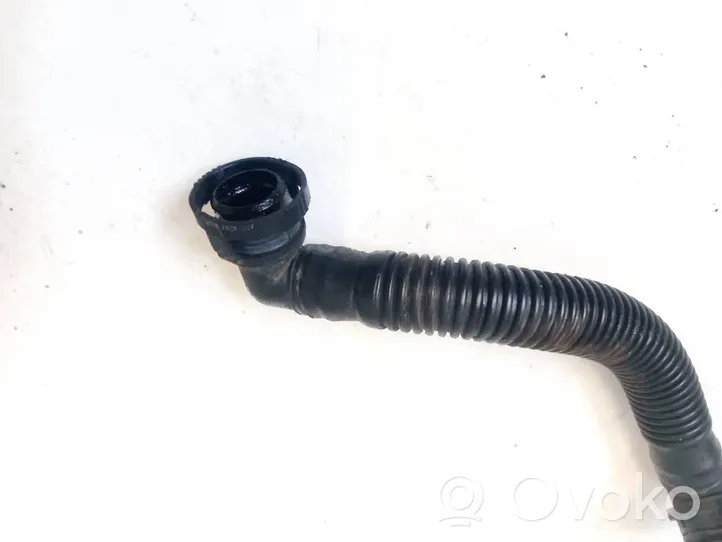 Volkswagen Golf VI Breather hose/pipe 03l103423g