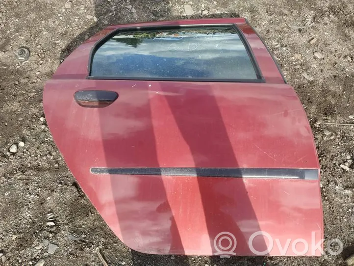 Fiat Punto (188) Drzwi tylne raudonos