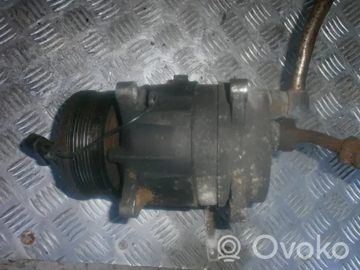 Rover 214 - 216 - 220 Ilmastointilaitteen kompressorin pumppu (A/C) 6553634