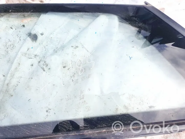 Subaru Outback Fenêtre latérale avant / vitre triangulaire 