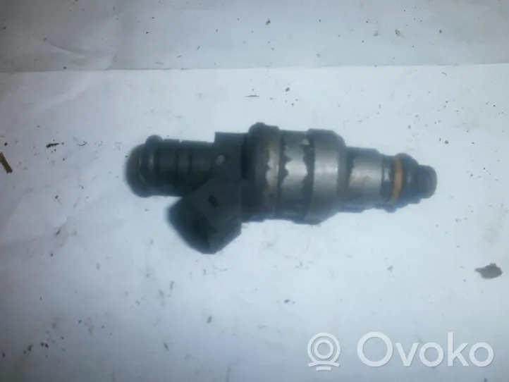 Opel Vectra A Injecteur de carburant 0280150725