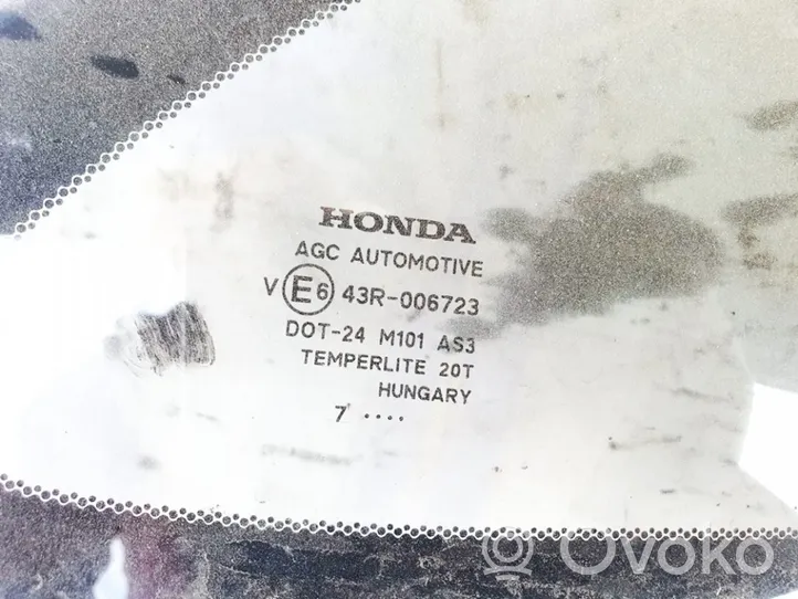 Honda CR-V Fenêtre latérale avant / vitre triangulaire 