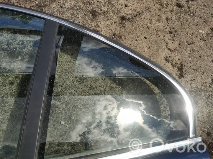 BMW 5 E39 Rear vent window glass 