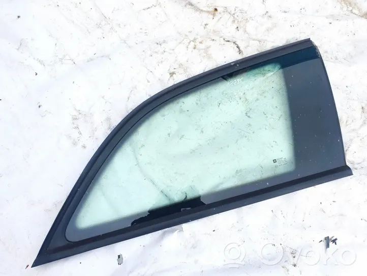 Opel Vectra C Rear side window/glass 