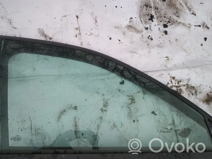 Audi A3 S3 8L Pagrindinis priekinių durų stiklas (keturdurio) 