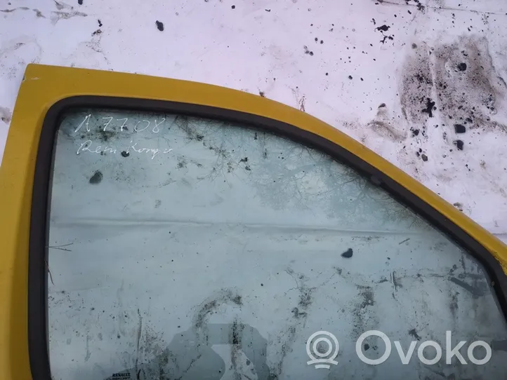 Renault Kangoo I Pagrindinis priekinių durų stiklas (keturdurio) 