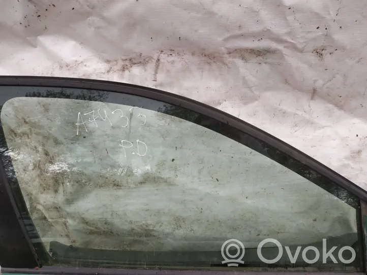 Volkswagen Polo Front door window glass four-door 