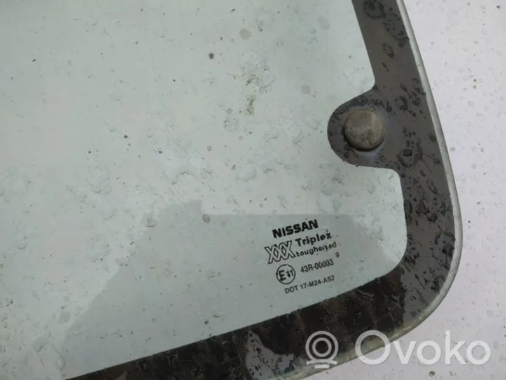 Nissan Micra Fenêtre latérale avant / vitre triangulaire 