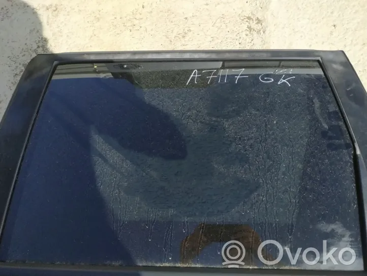 Nissan X-Trail T30 Rear door window glass 