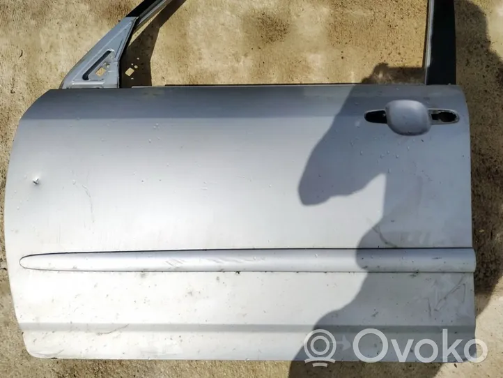 Toyota Corolla Verso E121 Tür vorne pilkos