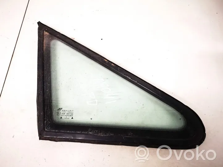 Volkswagen Sharan Front triangle window/glass 