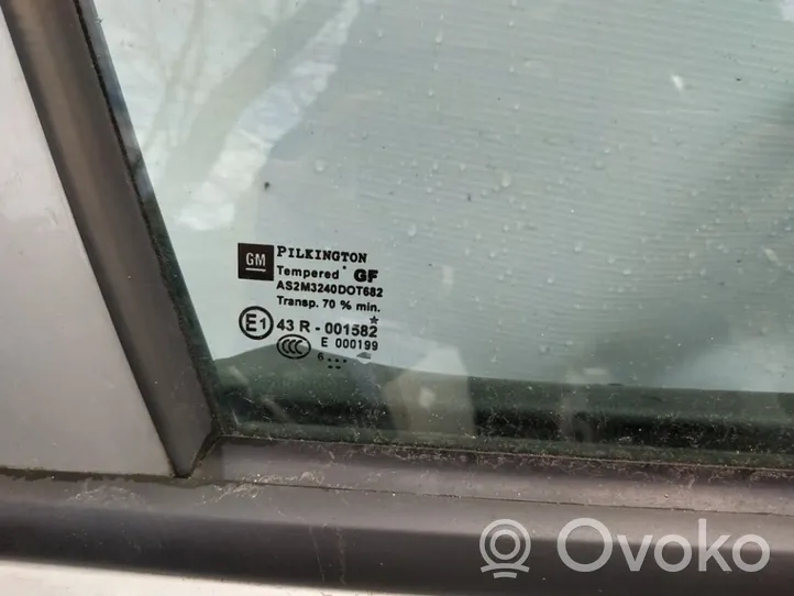 Opel Astra H Vetro del finestrino della portiera anteriore - quattro porte 