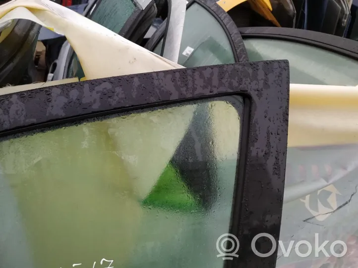 Opel Zafira B Pagrindinis priekinių durų stiklas (keturdurio) 